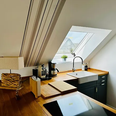 Grosse Deluxe Mit Balkon, 2 Sz Und Nur 300m Zum דירה