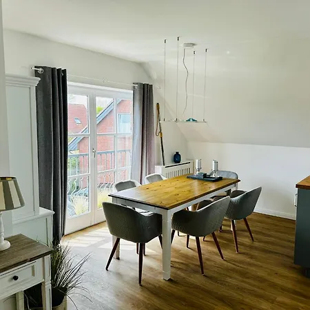 Grosse Deluxe Mit Balkon, 2 Sz Und Nur 300m Zum *